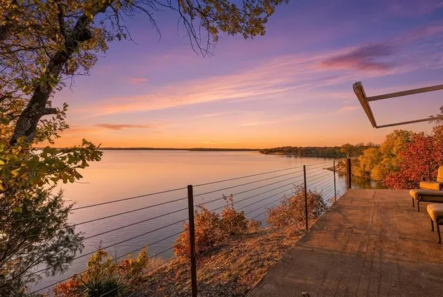 $2,000,000 | 640 Diamond Point Drive, Oak Point, TX 75068