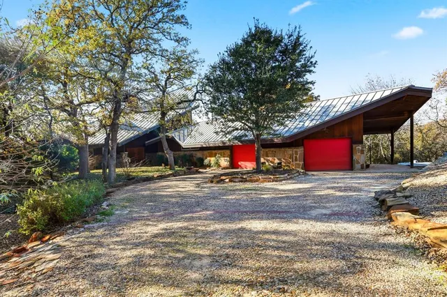 $2,000,000 | 640 Diamond Point Drive, Oak Point, TX 75068