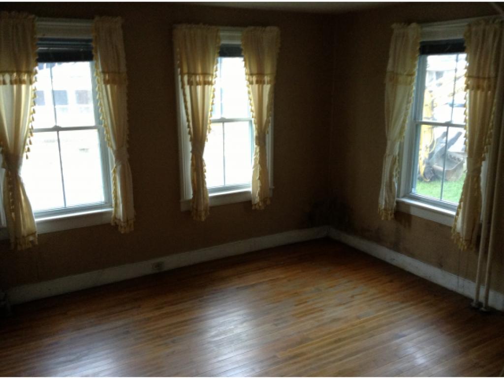 81 Valley Street Springfield, VT 05156 - Photo 6 of 10