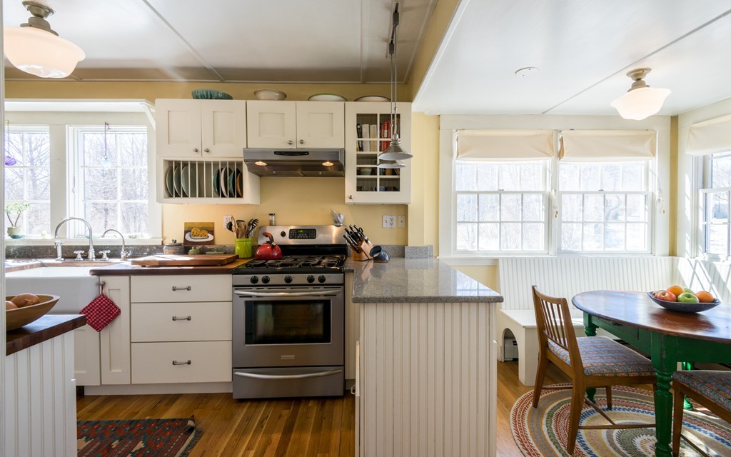 6 Meadow Road Rockport, MA 01966 - Photo 8 of 30 Gallery Image 8