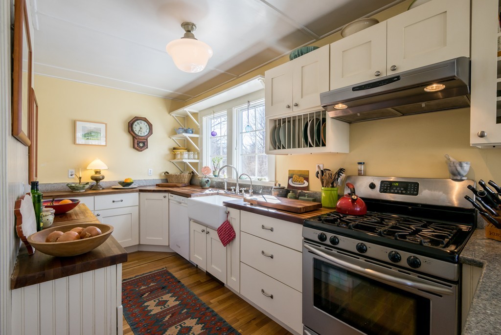 6 Meadow Road Rockport, MA 01966 - Photo 10 of 30 Gallery Image 10
