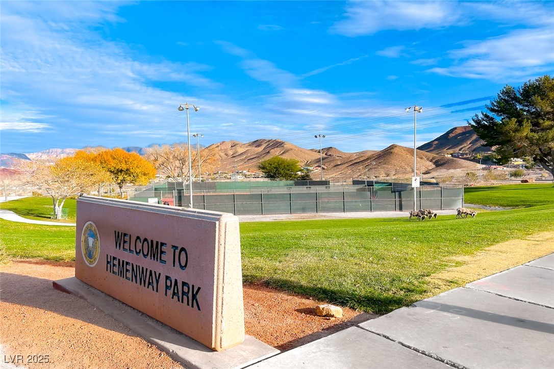 386 Nassau Way Boulder City, NV 89005 - Photo 39 of 44 Surrounding community with a mountain view