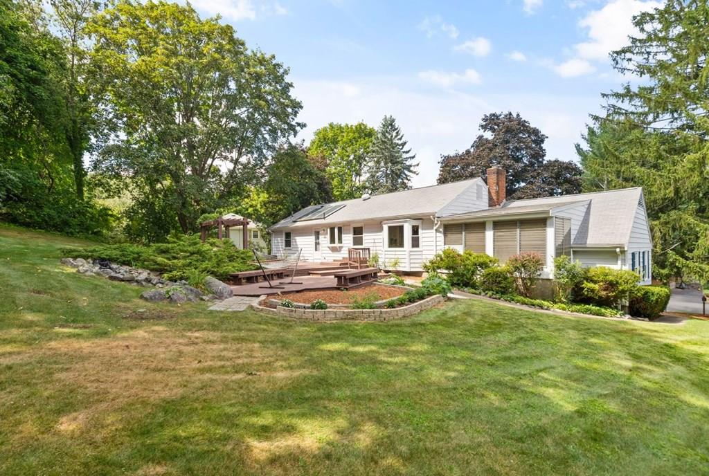 7 Lawrence Lane Lexington, MA 02421 - Photo 23 of 24 Gallery Image 23