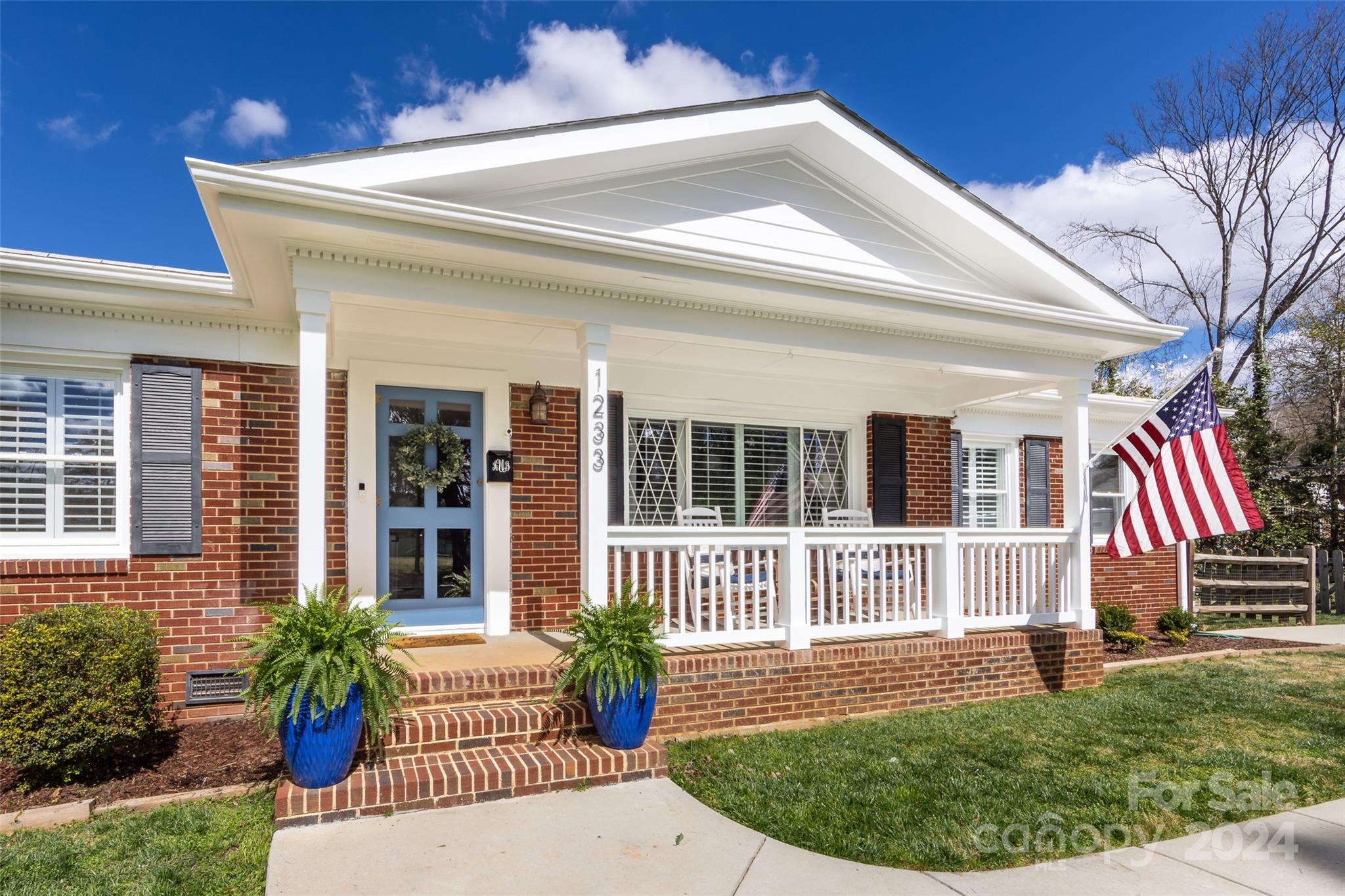 1233 Barkley Road Charlotte, NC 28209 - Photo 3 of 43 Gallery Image 3