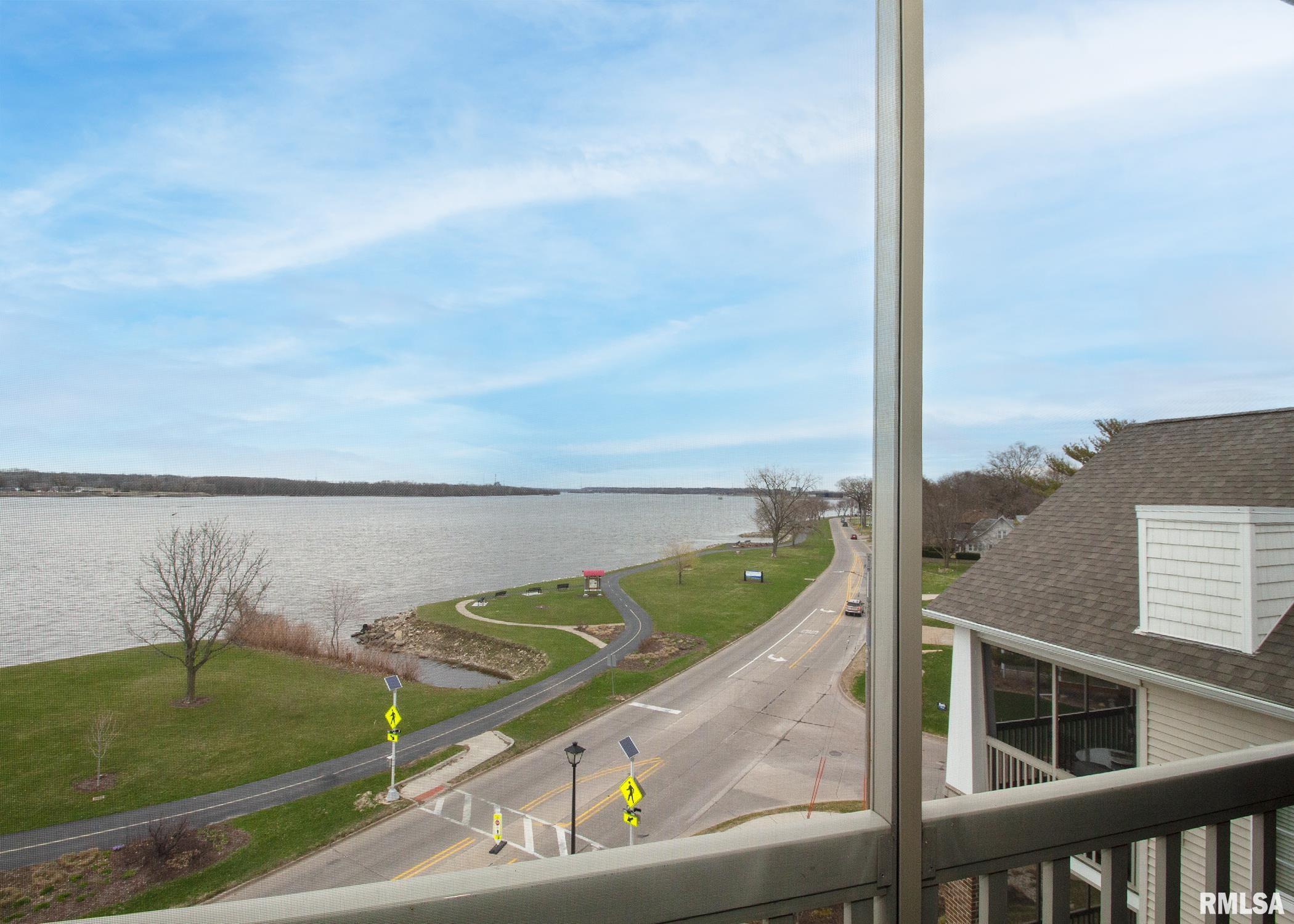 4036 River Drive, Unit 4D Moline, IL 61265 - Photo 1 of 25