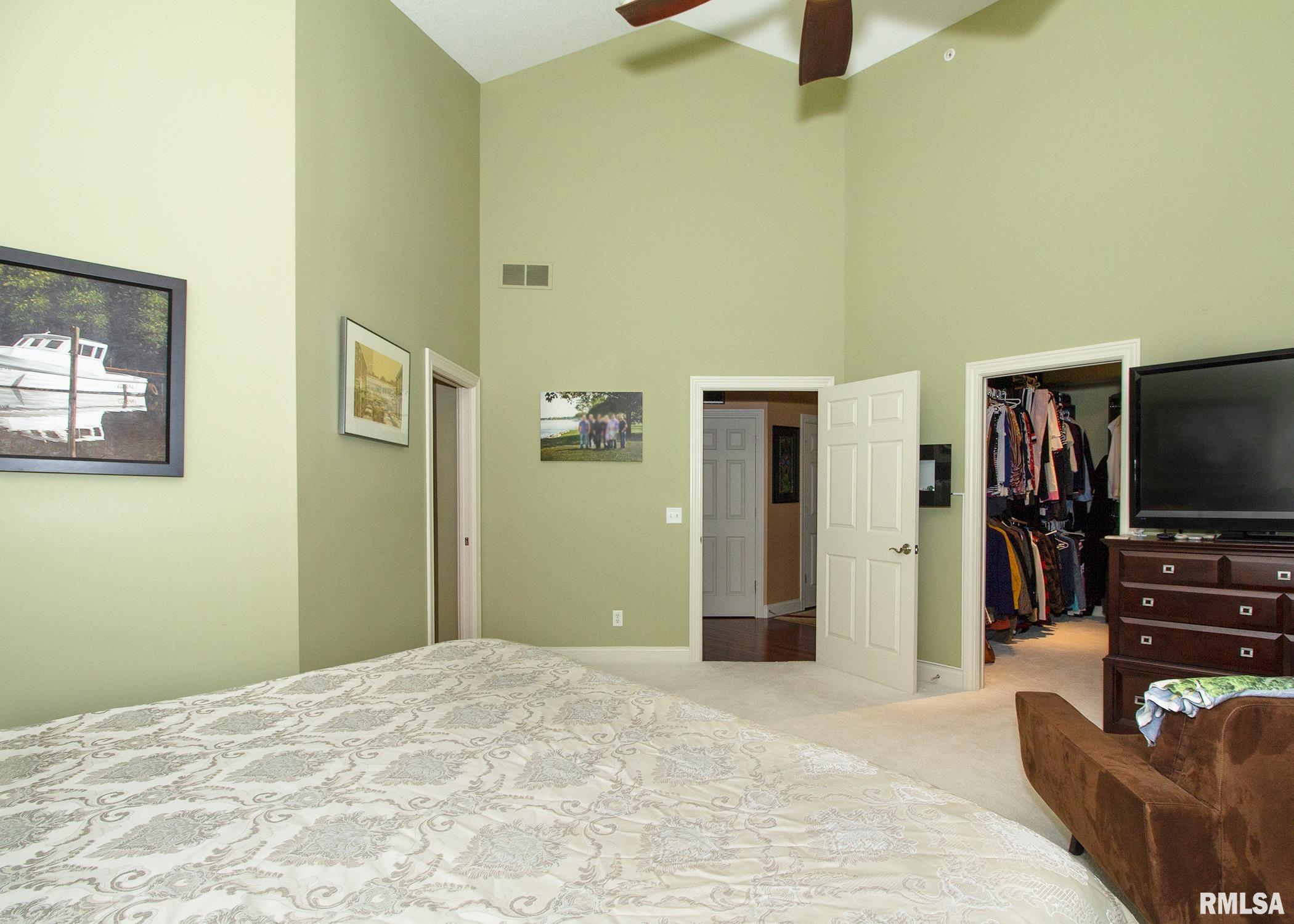 4036 River Drive, Unit 4D Moline, IL 61265 - Photo 15 of 25