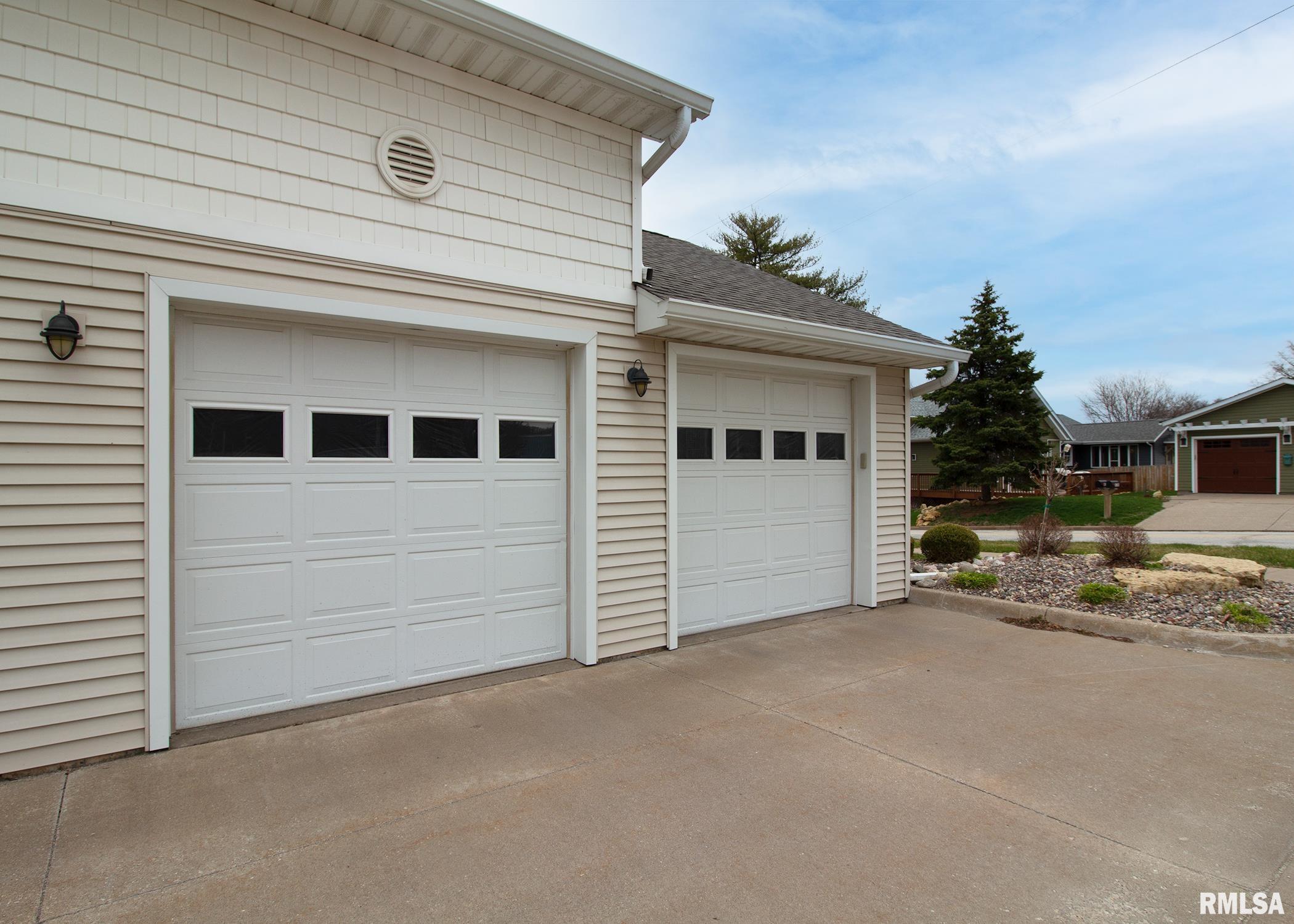 4036 River Drive, Unit 4D Moline, IL 61265 - Photo 24 of 25