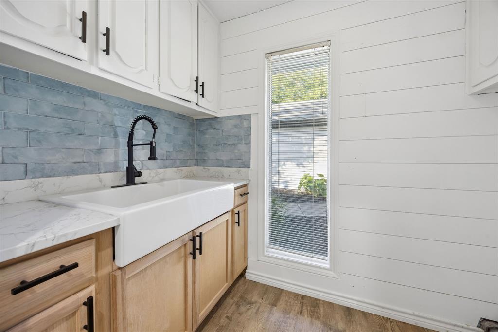 18 Legend Road Benbrook, TX 76132 - Photo 20 of 25 Gallery Image 20
