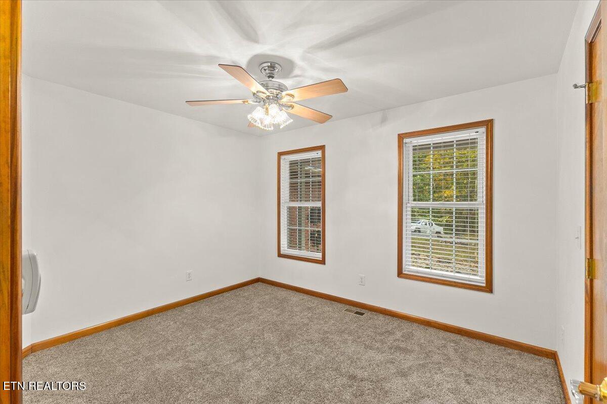 2127 David Miller Road Johnson City, TN 37604 - Photo 20 of 25 08-128A5912