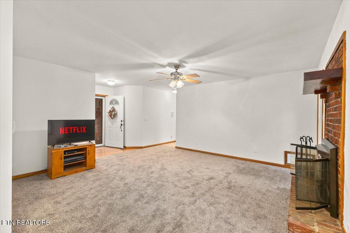 2127 David Miller Road Johnson City, TN 37604 - Photo 23 of 25 17-128A5949