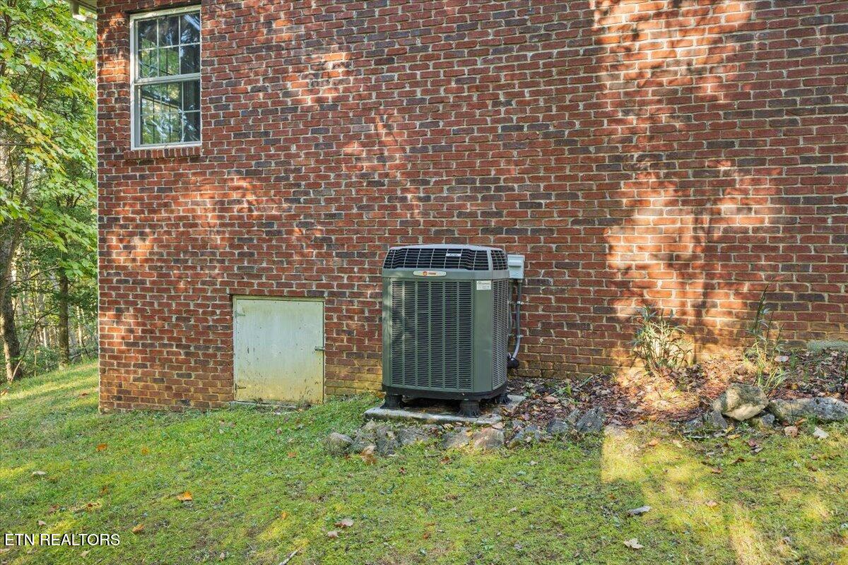 2127 David Miller Road Johnson City, TN 37604 - Photo 8 of 25 29-128A6003