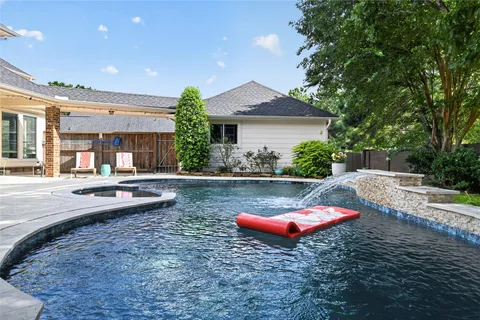 $699,000 | 10111 Earlington Manor Drive, Spring, TX 77379