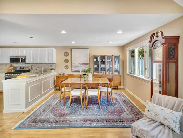 $535,000 | 10 Kettle Lane, Mashpee, MA 02649