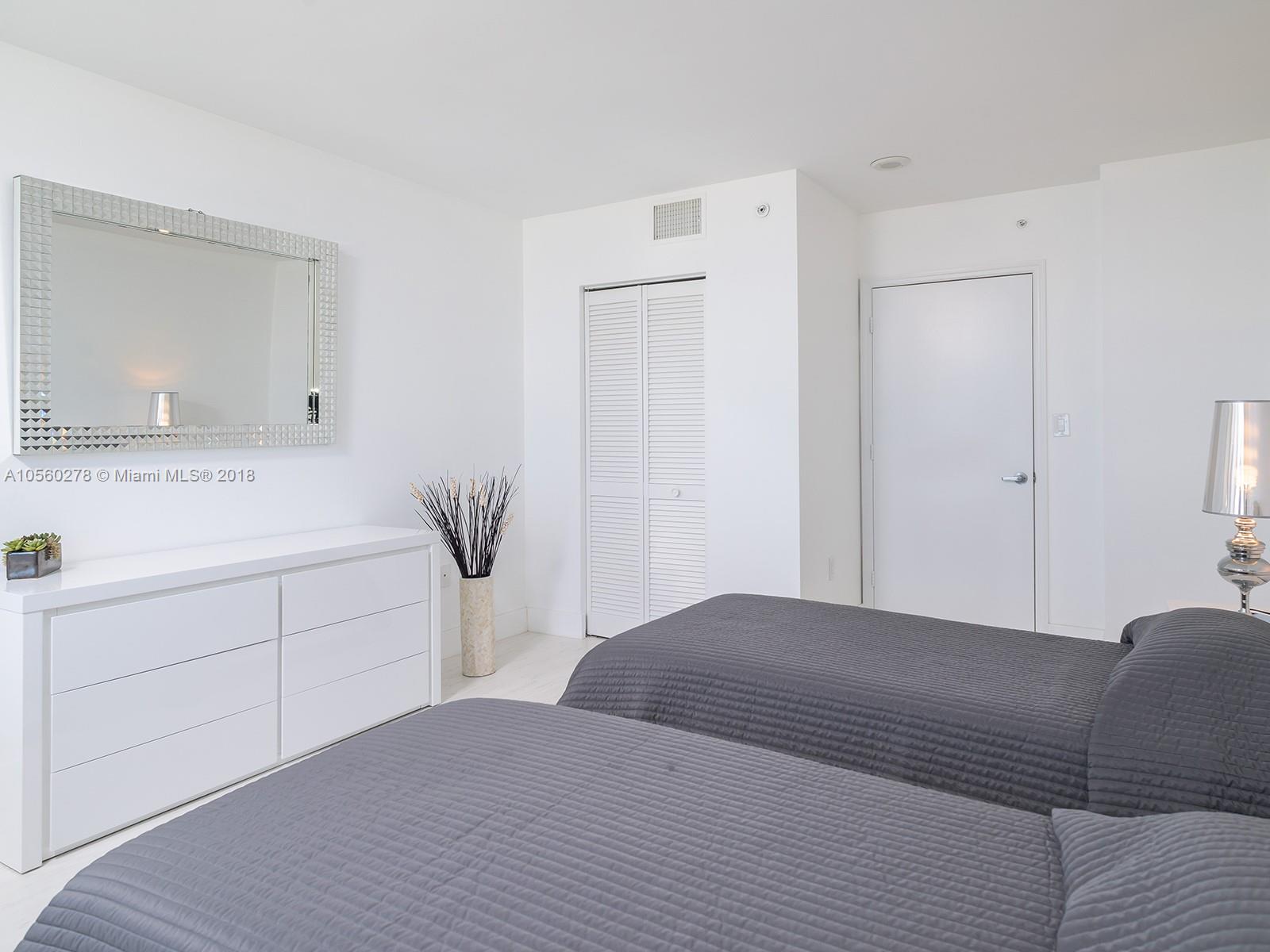 90 Alton Road, Unit 2709 Miami Beach, FL 33139 - Photo 13 of 24 Gallery Image 13