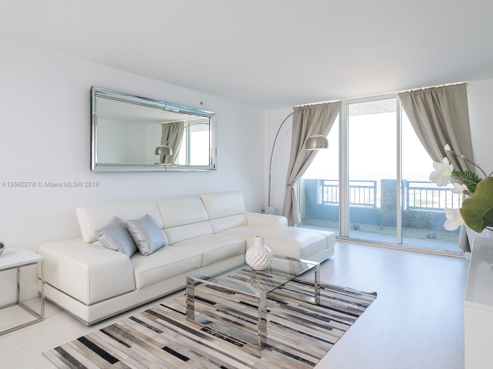 90 Alton Road, Unit 2709 Miami Beach, FL 33139 - Photo 3 of 24 Gallery Image 3
