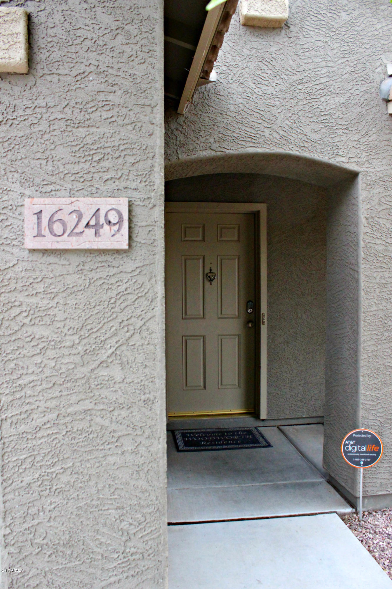 16249 West Hearn Road Surprise, AZ 85379 - Photo 4 of 42 4