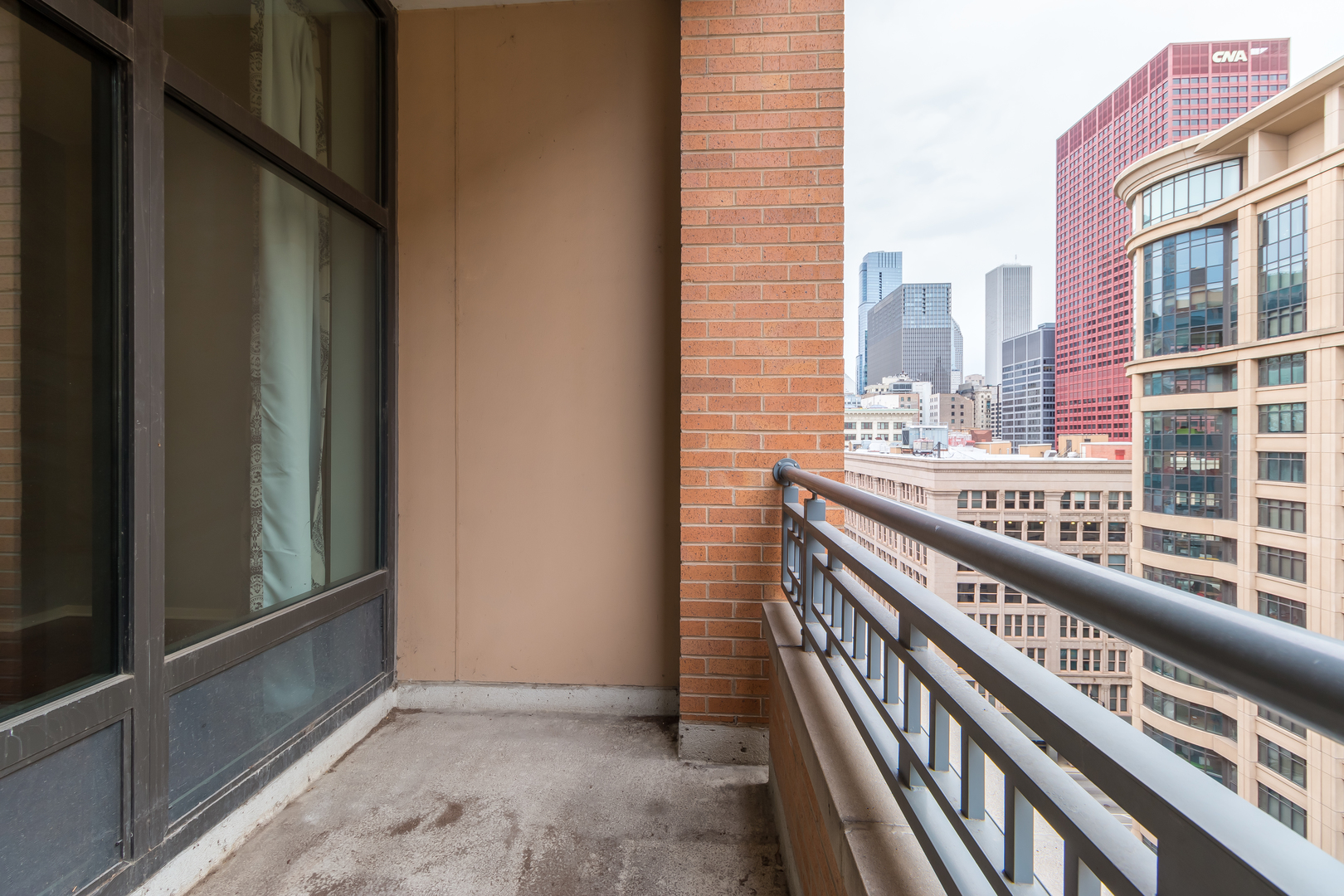 520 South State Street, Unit 1403 Chicago, IL 60605 - Photo 15 of 19 a view of balcony with city view