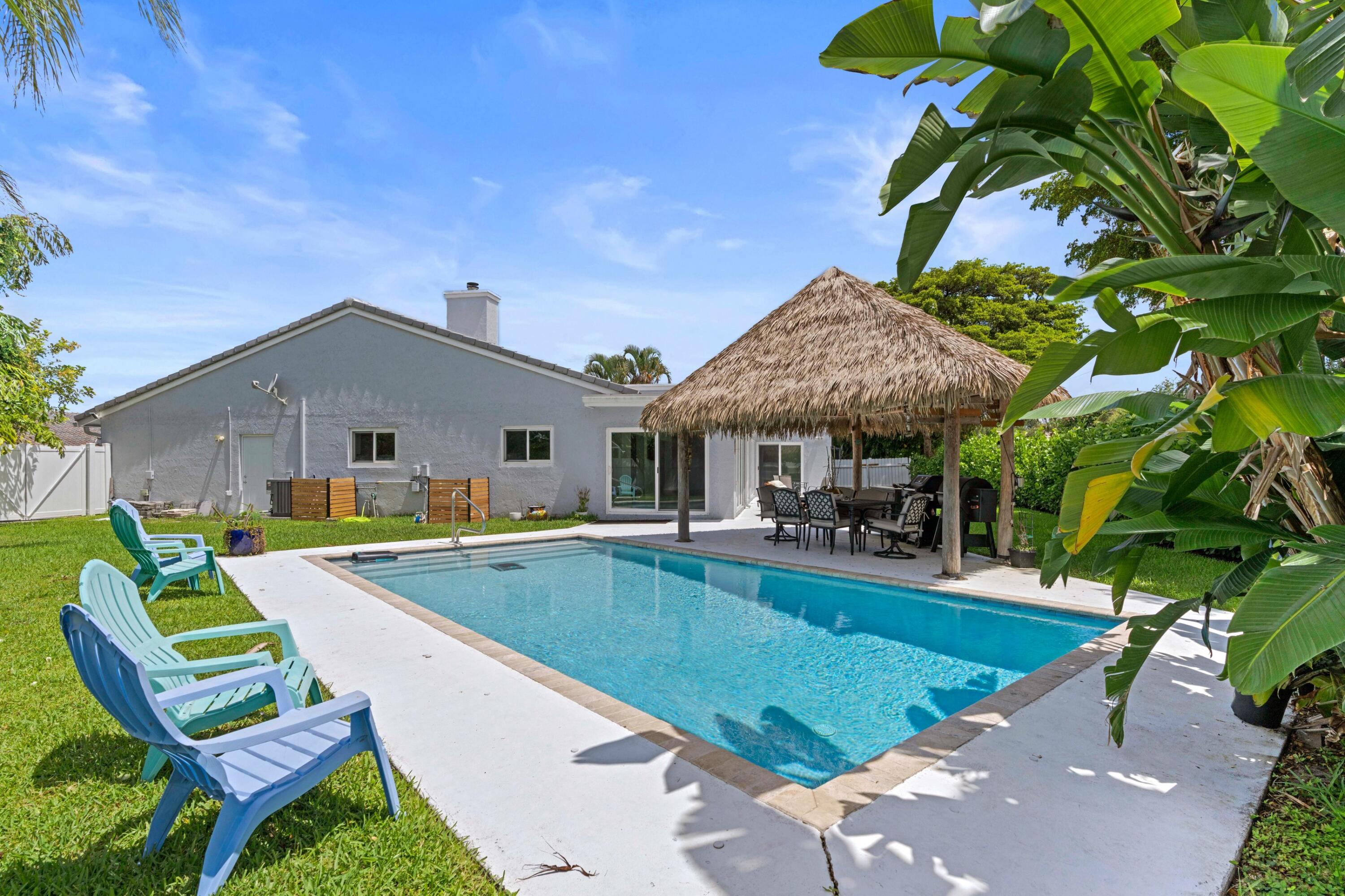 6910 Northwest 2nd Terrace Boca Raton, FL 33487 - Photo 27 of 49 Pool