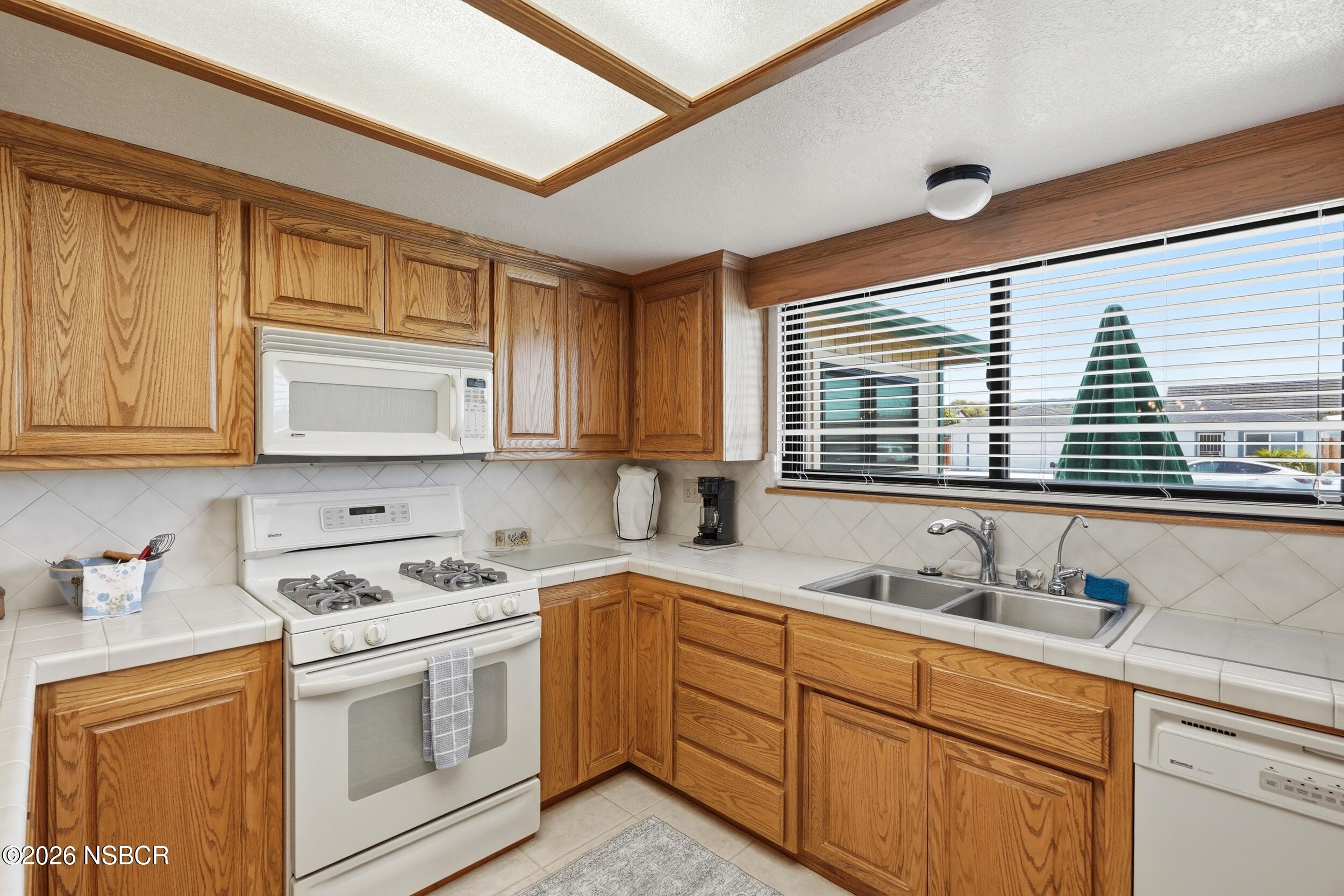 357 El Cerrito Santa Maria, CA 93455 - Photo 14 of 49 14_357 el cerrito-14