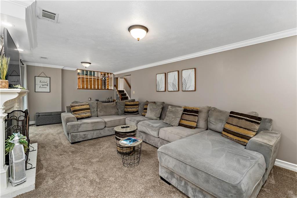 2381 Harrow Road Pittsburgh, PA 15241 - Photo 13 of 35 Gallery Image 13