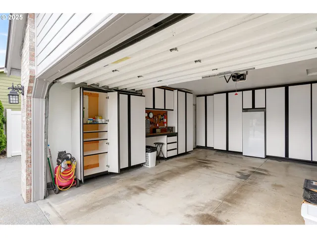 a view of a livingroom with closet and furniture