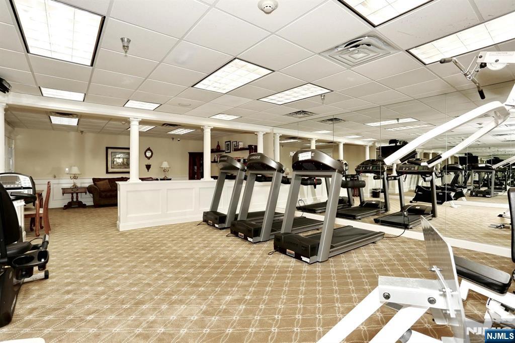 175 Rochelle Avenue, Unit 321 Rochelle Park, NJ 07662 - Photo 45 of 50