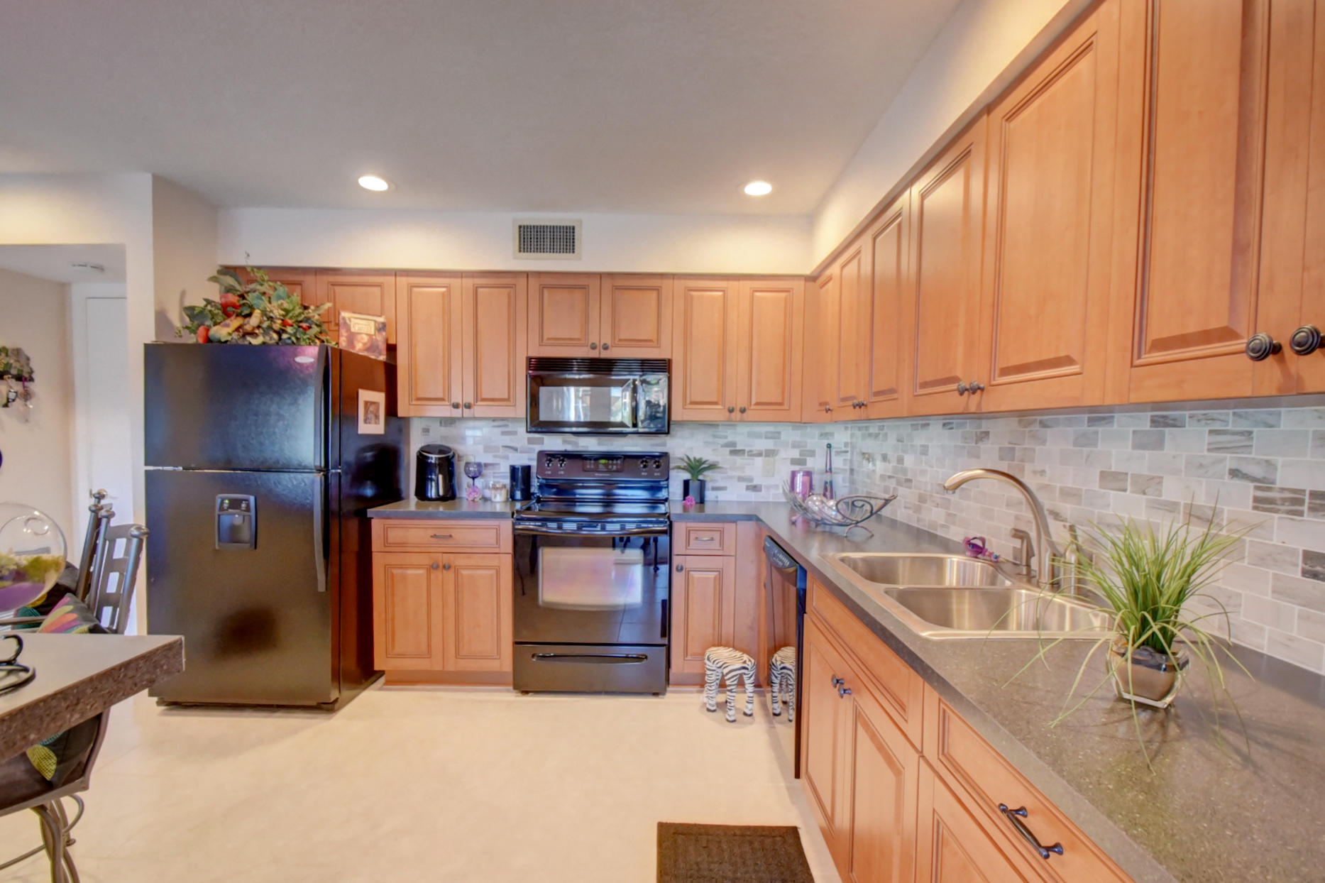 5601 Coach House Circle, Unit B Boca Raton, FL 33486 - Photo 15 of 30 ALP_6761_2_3_4_5