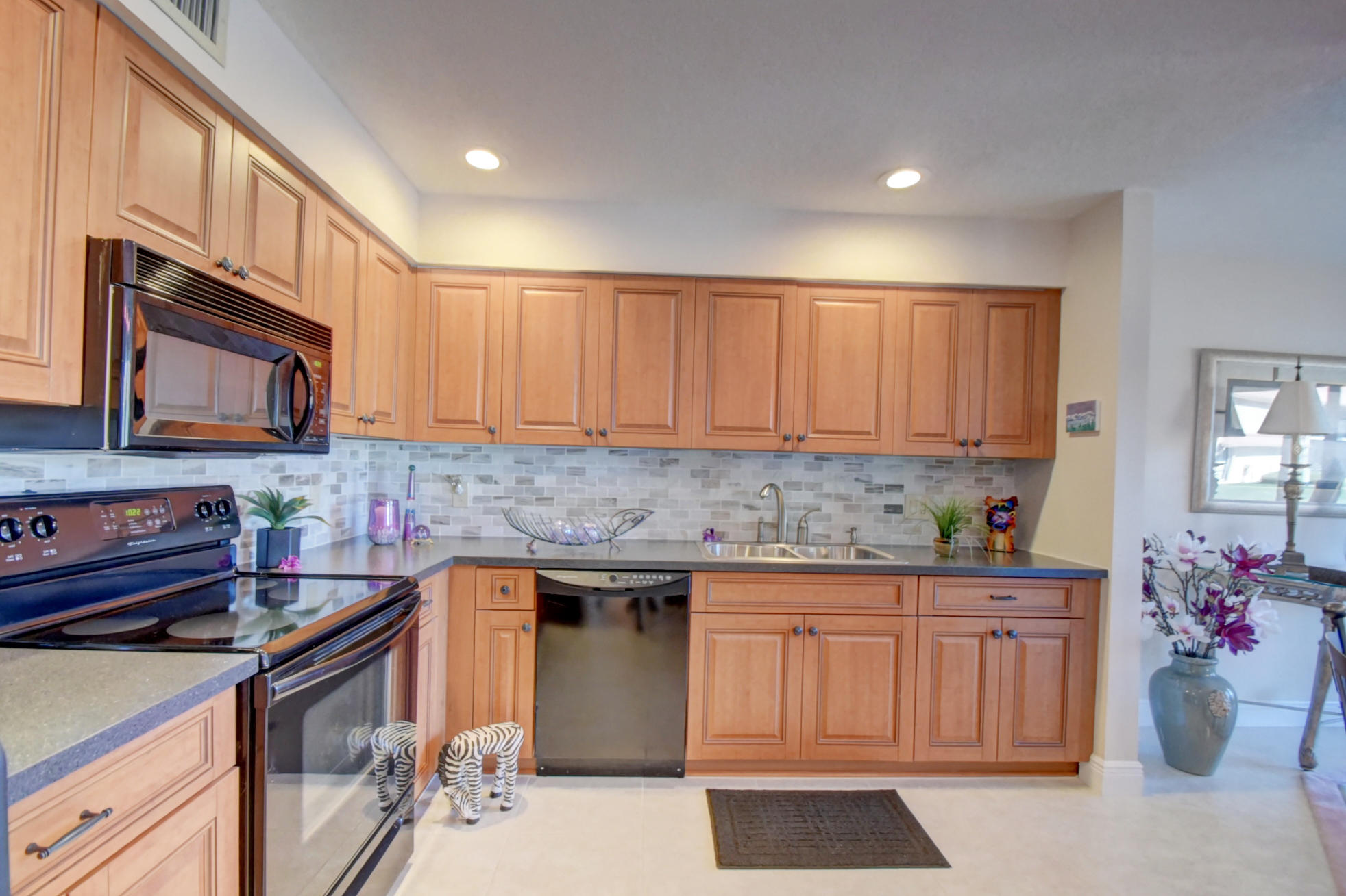 5601 Coach House Circle, Unit B Boca Raton, FL 33486 - Photo 17 of 30 ALP_6781_2_3_4_5