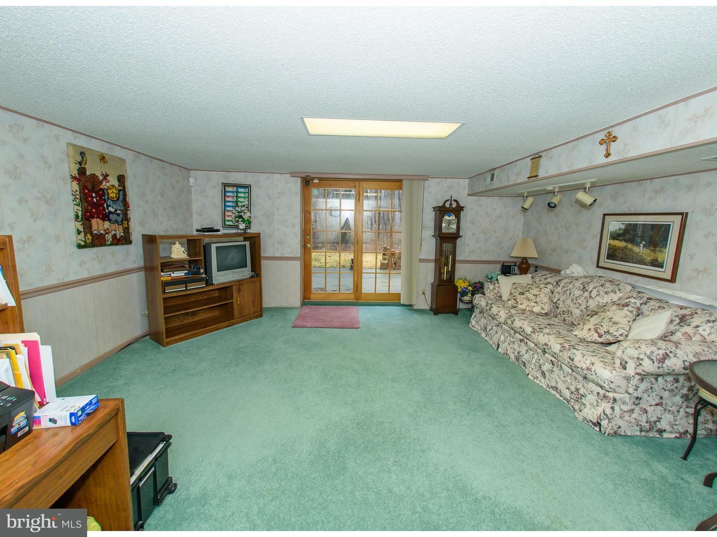 11715 Stevens Road Philadelphia, PA 19116 - Photo 2 of 25