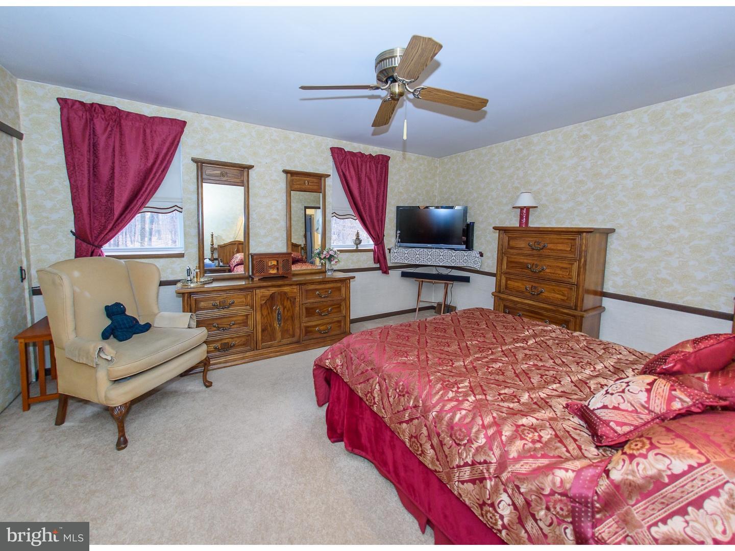 11715 Stevens Road Philadelphia, PA 19116 - Photo 13 of 25