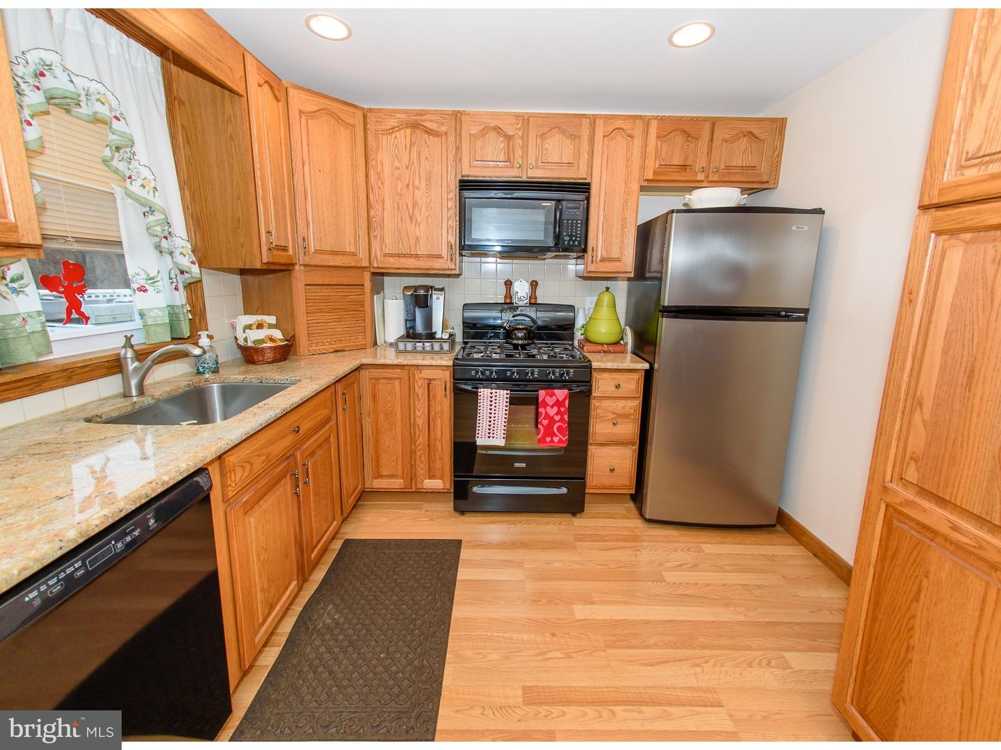 11715 Stevens Road Philadelphia, PA 19116 - Photo 5 of 25