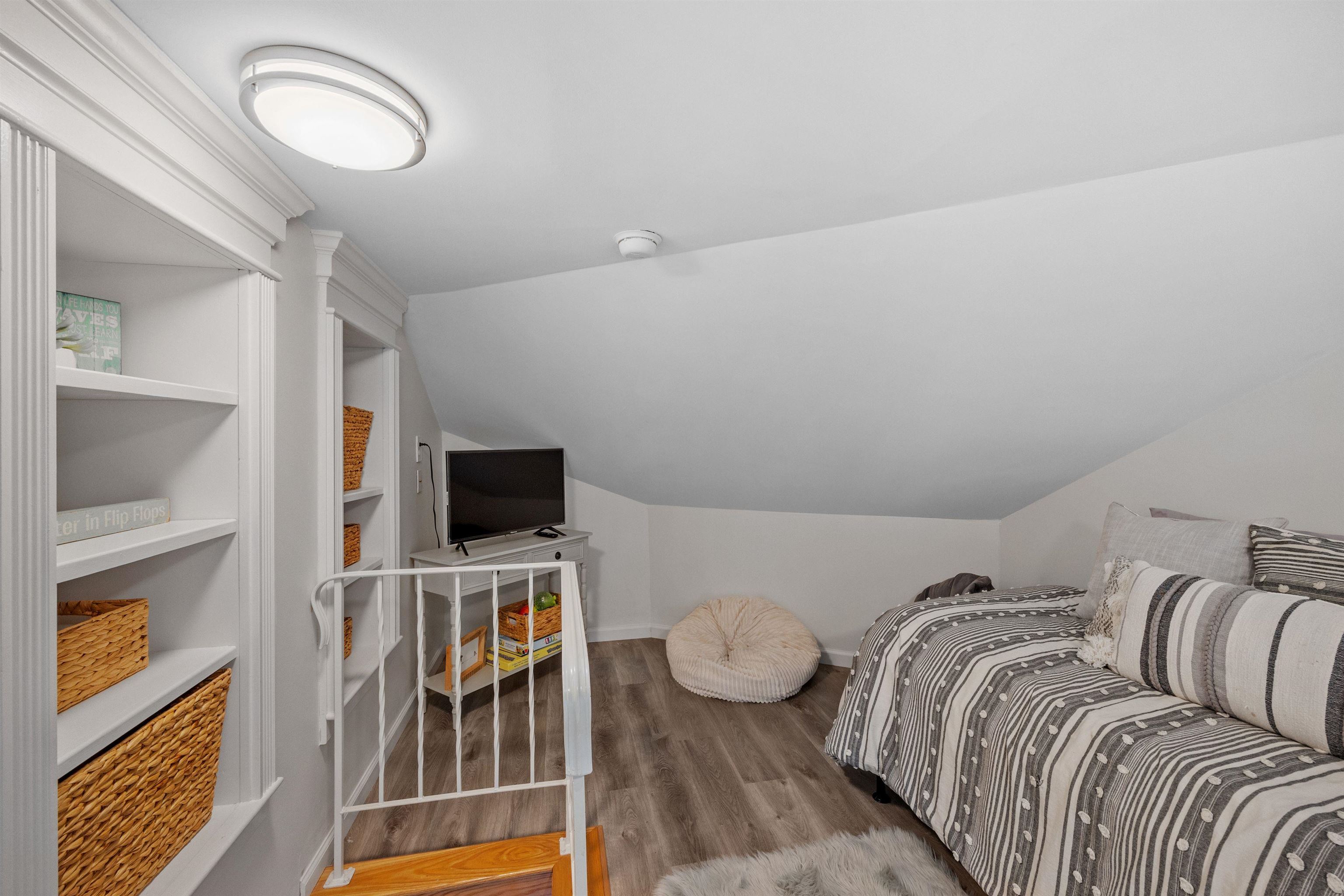 115 Weirs Road, Unit 304 Gilford, NH 03249 - Photo 9 of 40