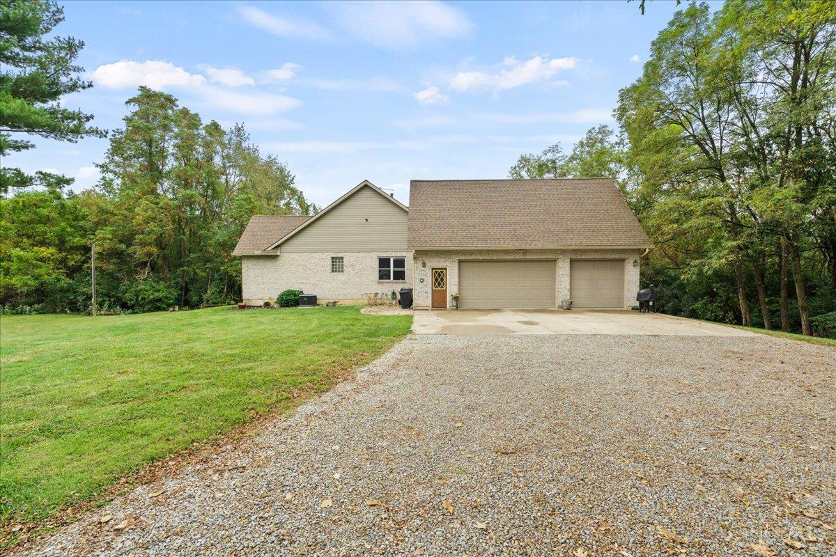 6160 Edwardsville Road Blanchester, OH 45107 - Photo 5 of 43