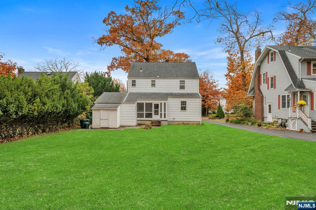 457 Rock Road Glen Rock, NJ 07452 - Photo 7 of 28