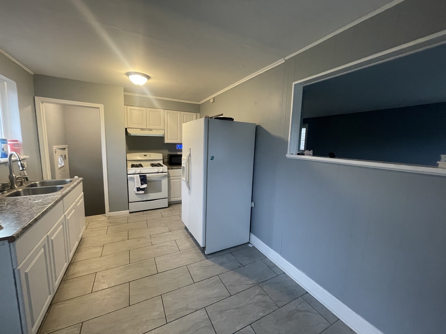 12620 South Racine Avenue Chicago, IL 60827 - Photo 2 of 11