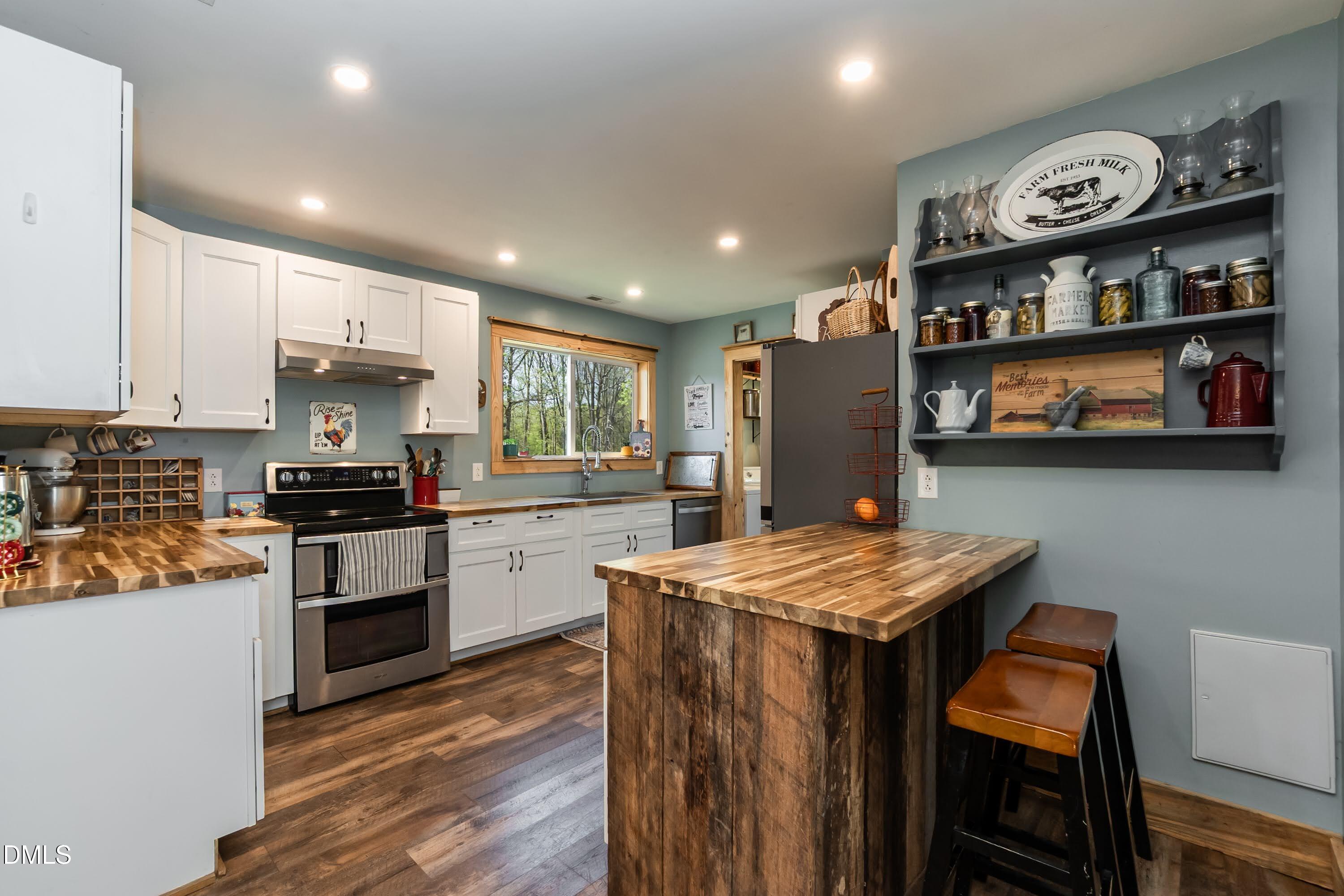 562 Peach Orchard Road Franklinton, NC 27525 - Photo 22 of 66 Breakfast 01