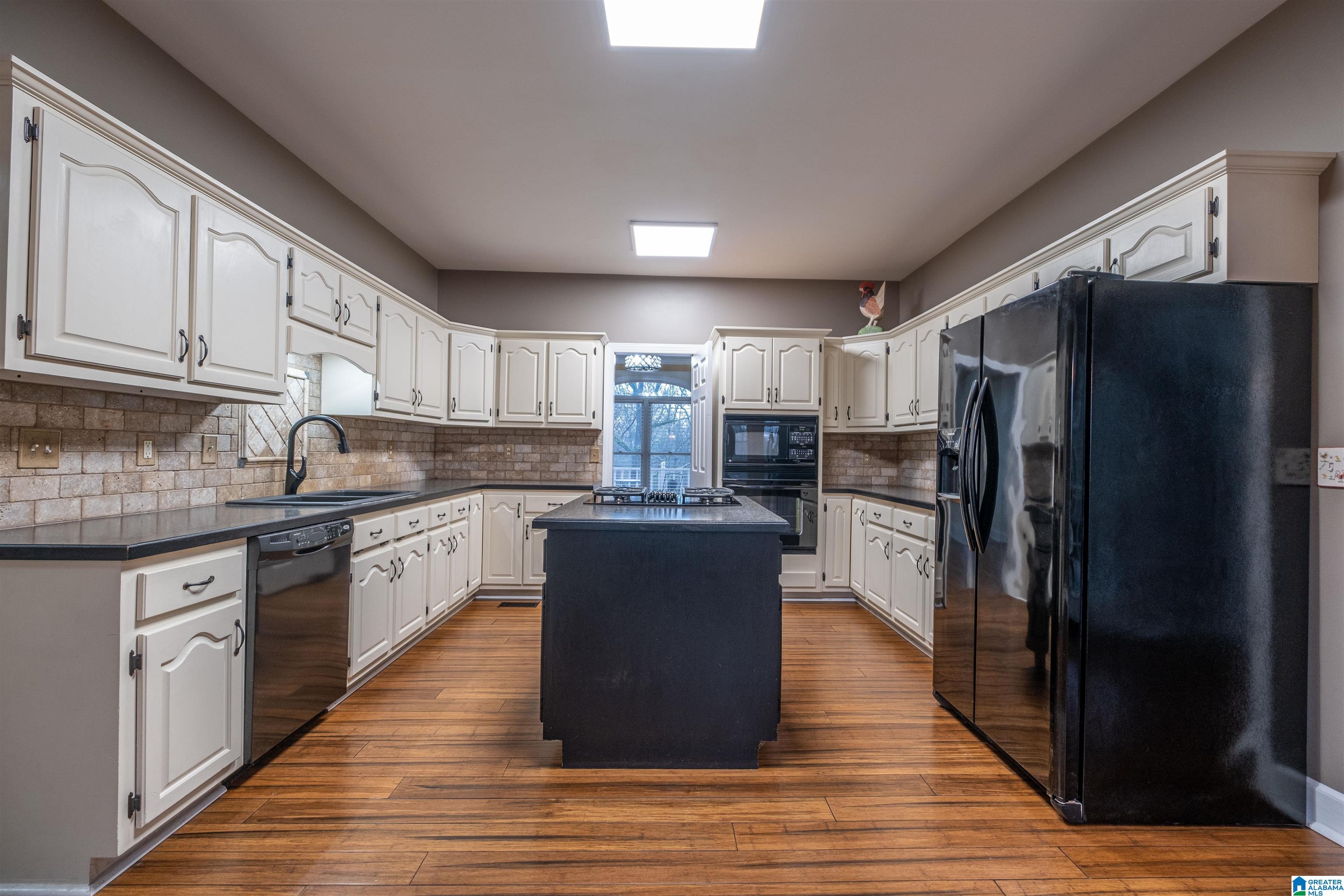 313 Chestnut Lane Alabaster, AL 35007 - Photo 14 of 60