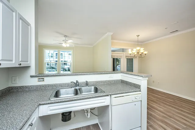 $325,000 | 130 River Landing Drive, Unit 3113, Charleston, SC 29492