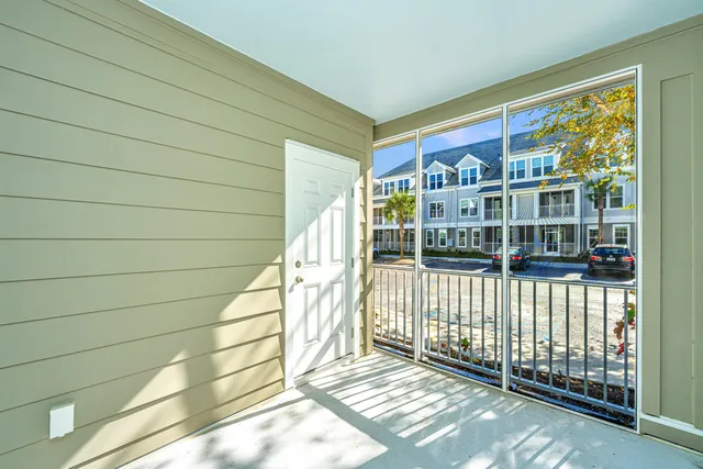 $325,000 | 130 River Landing Drive, Unit 3113, Charleston, SC 29492