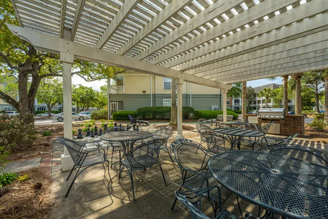 $325,000 | 130 River Landing Drive, Unit 3113, Charleston, SC 29492