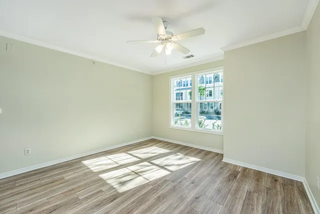 $325,000 | 130 River Landing Drive, Unit 3113, Charleston, SC 29492