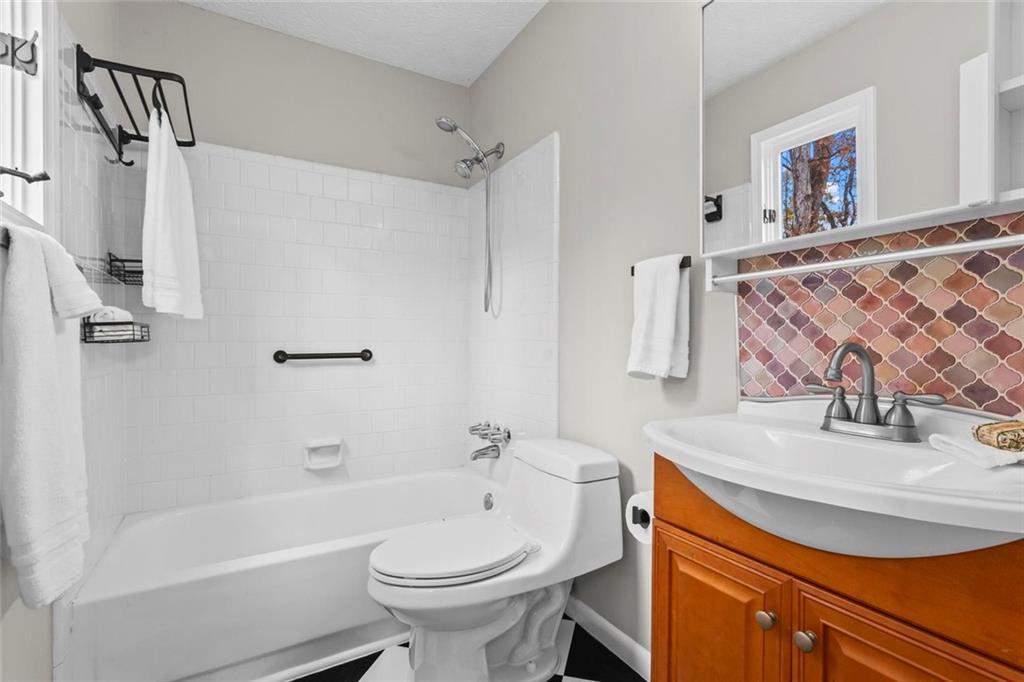 1925 Commonwealth Court Cumming, GA 30041 - Photo 20 of 35