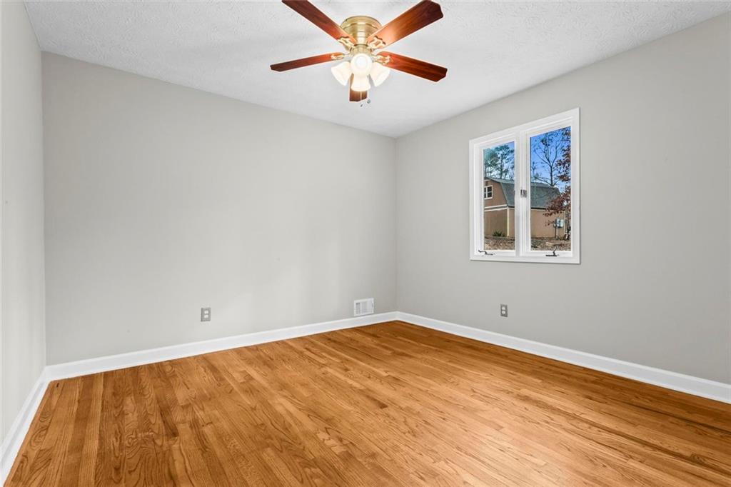 1925 Commonwealth Court Cumming, GA 30041 - Photo 22 of 35