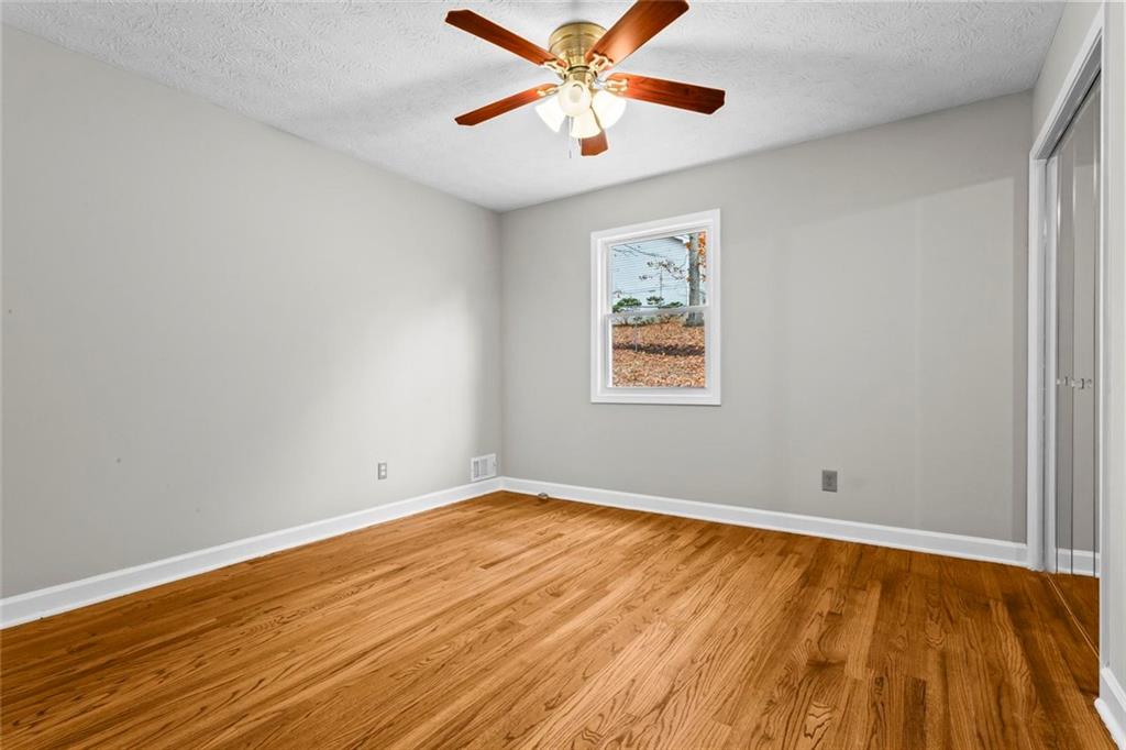 1925 Commonwealth Court Cumming, GA 30041 - Photo 23 of 35