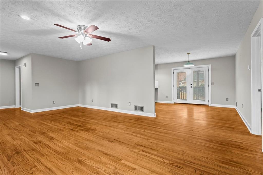 1925 Commonwealth Court Cumming, GA 30041 - Photo 10 of 35