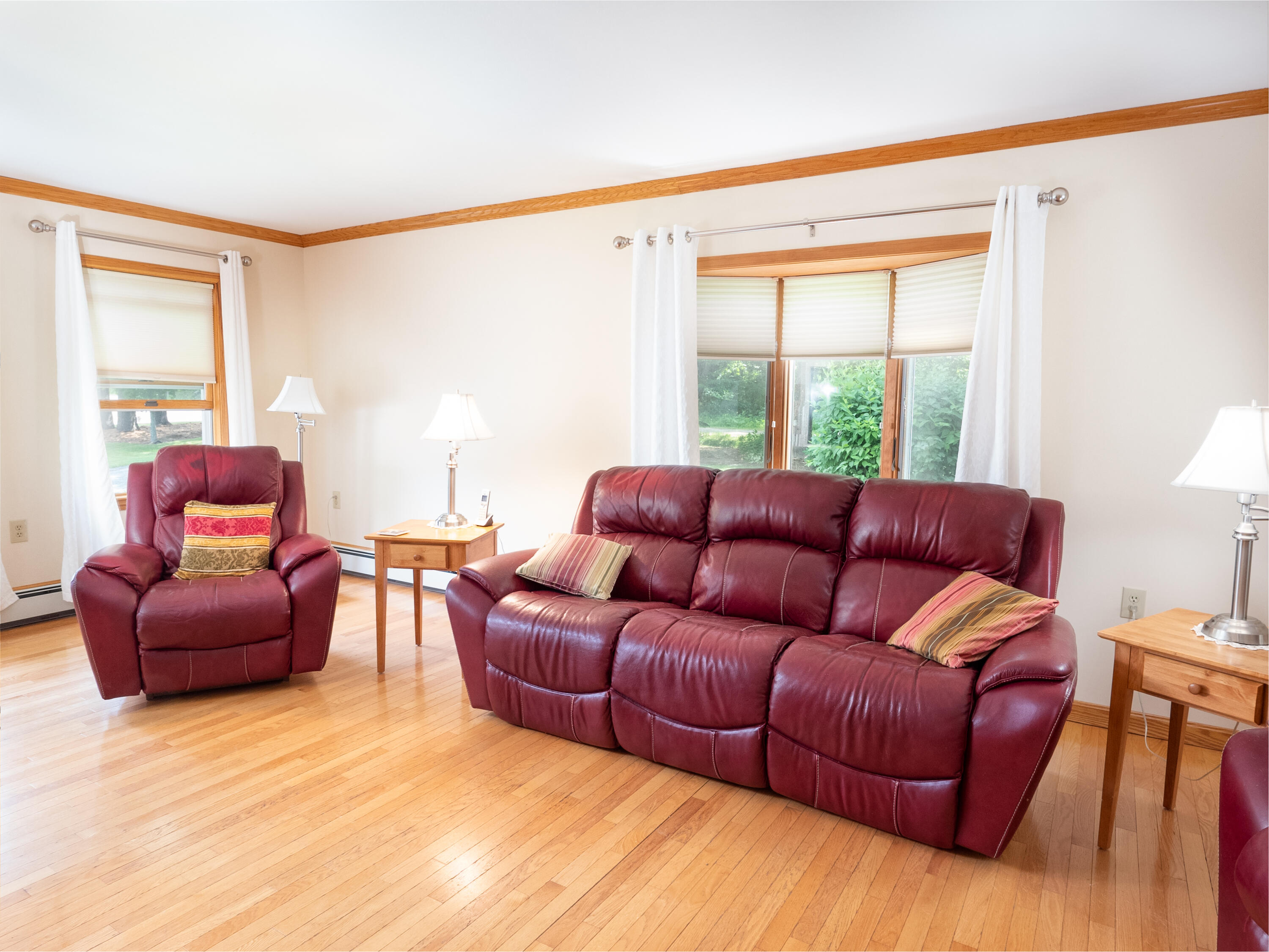 725 River Road Bowdoinham, ME 04008 - Photo 15 of 25 Living Room