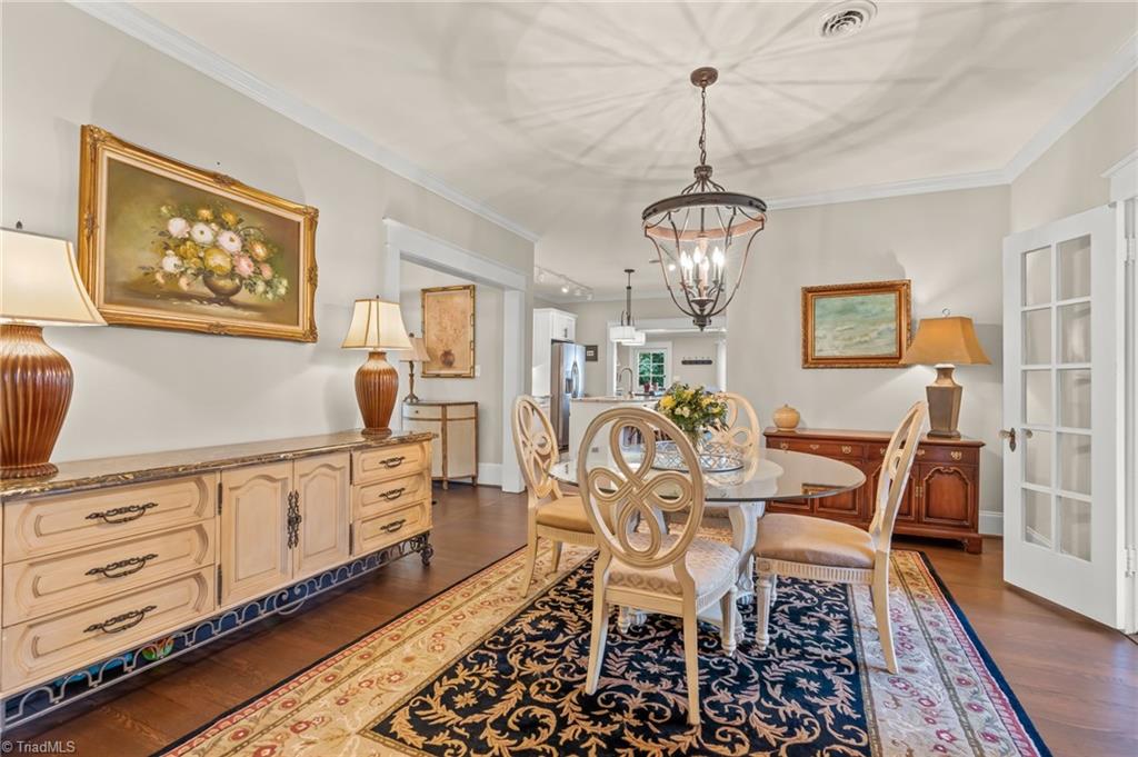 614 Colonial Drive High Point, NC 27262 - Photo 11 of 41 Gallery Image 11