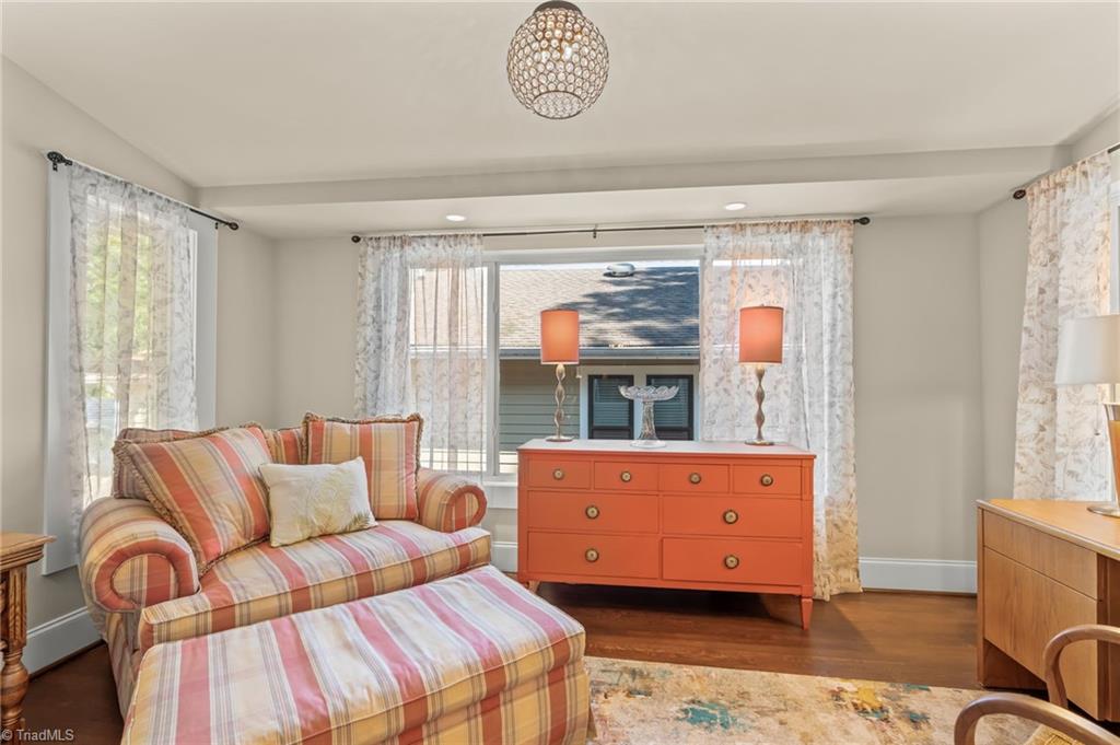 614 Colonial Drive High Point, NC 27262 - Photo 13 of 41 Gallery Image 13