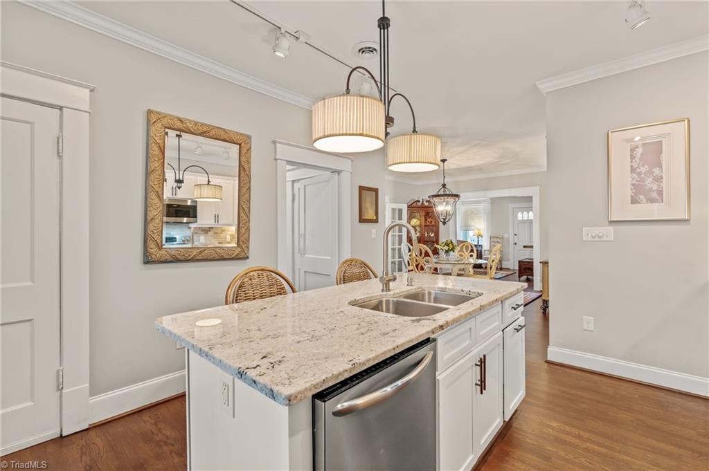 614 Colonial Drive High Point, NC 27262 - Photo 19 of 41 Gallery Image 19