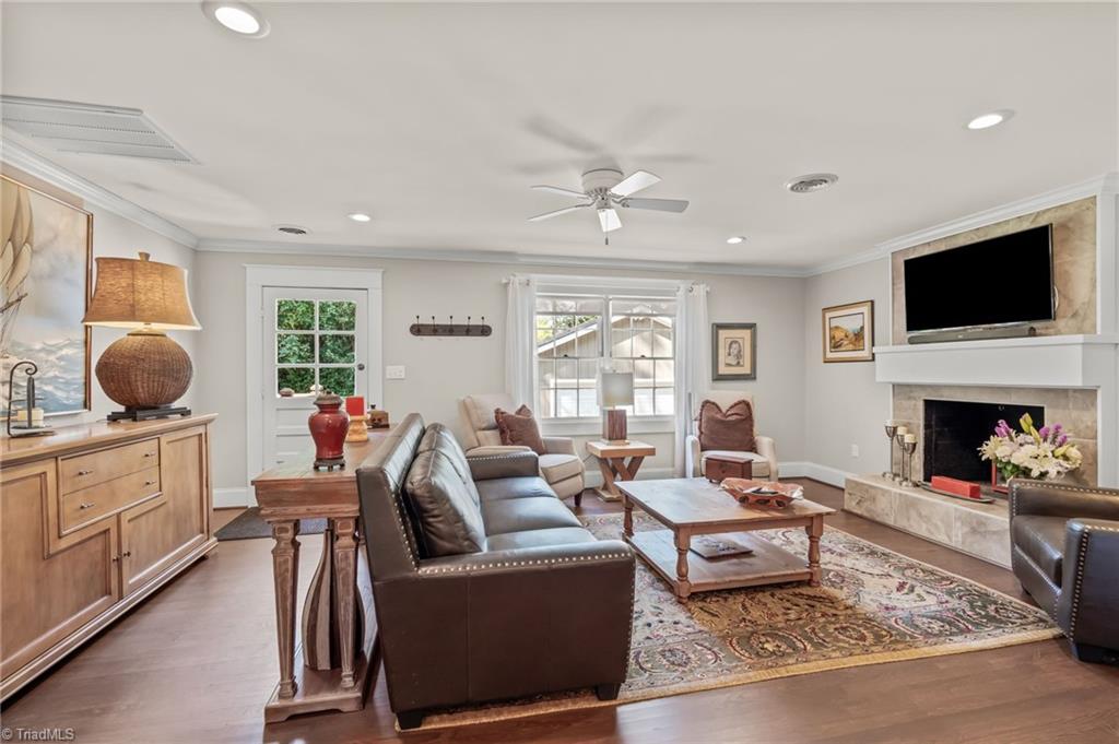 614 Colonial Drive High Point, NC 27262 - Photo 21 of 41 Gallery Image 21